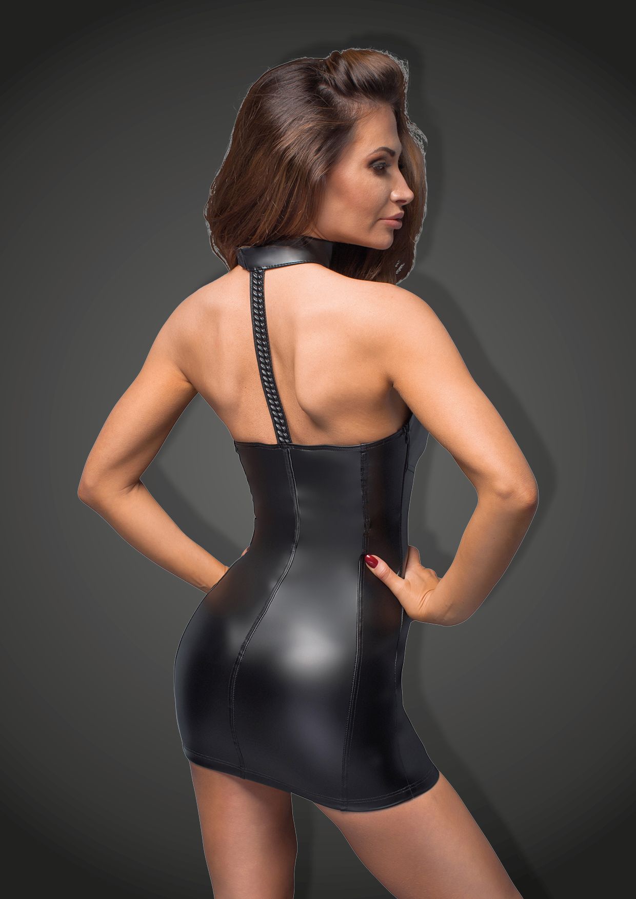 Noir Handmade: sensuale miniabito in tessuto wetlook ed ecopelle - immagine 3