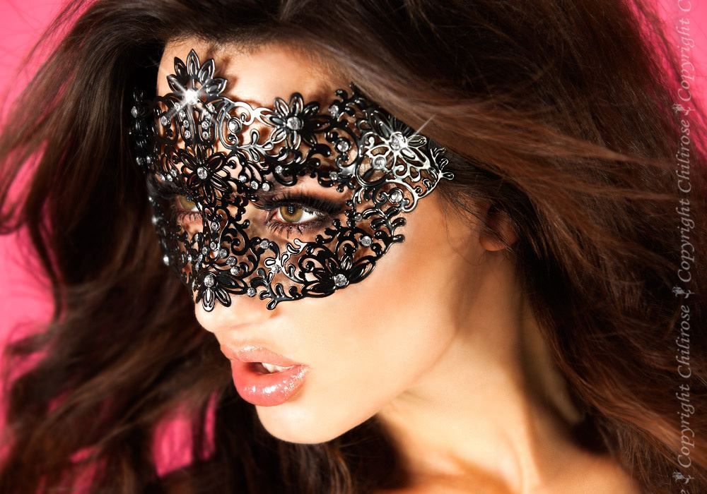 Chilirose Lingerie: sexy maschera in metallo filigranato con strass - immagine 3