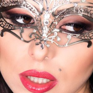 Chilirose Lingerie: sexy maschera filigranata argento con strass