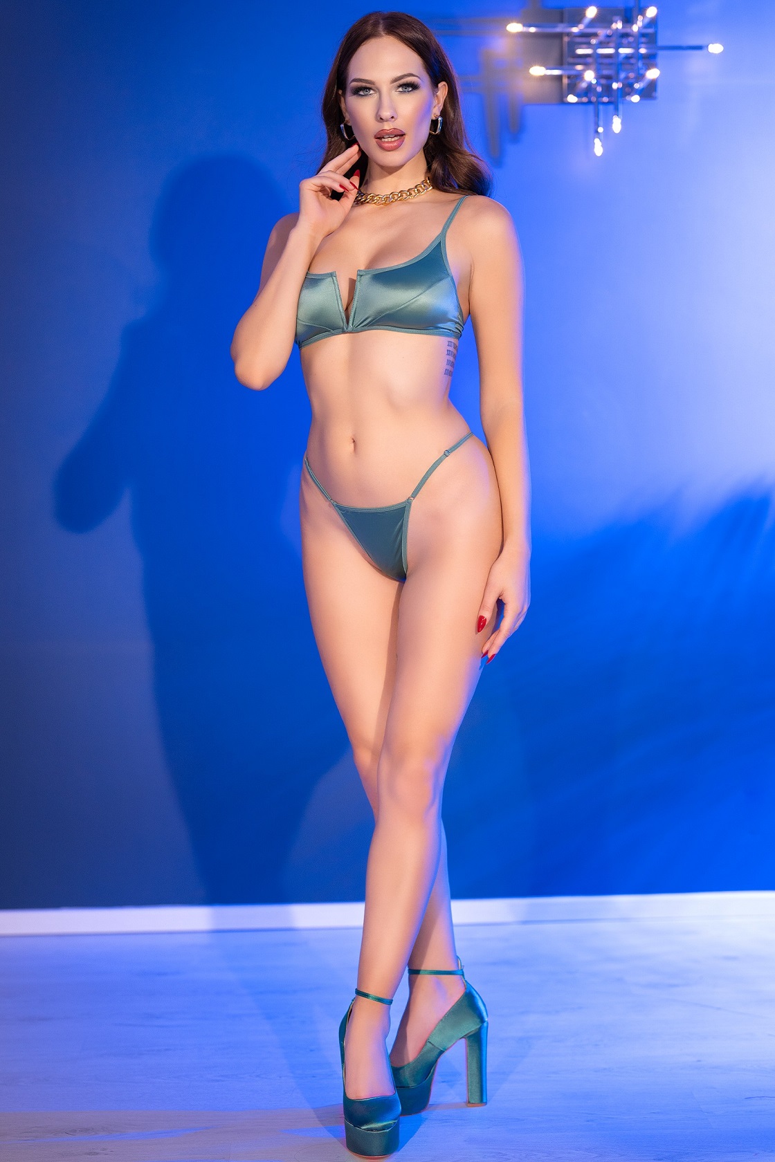 Chilirose Lingerie: sexy bikini verde menta regolabile con ferretto a V - immagine 5