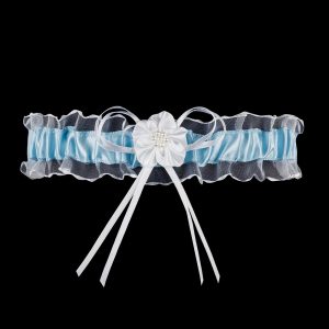 Giarrettiera in tulle bianco e raso azzurro con perle